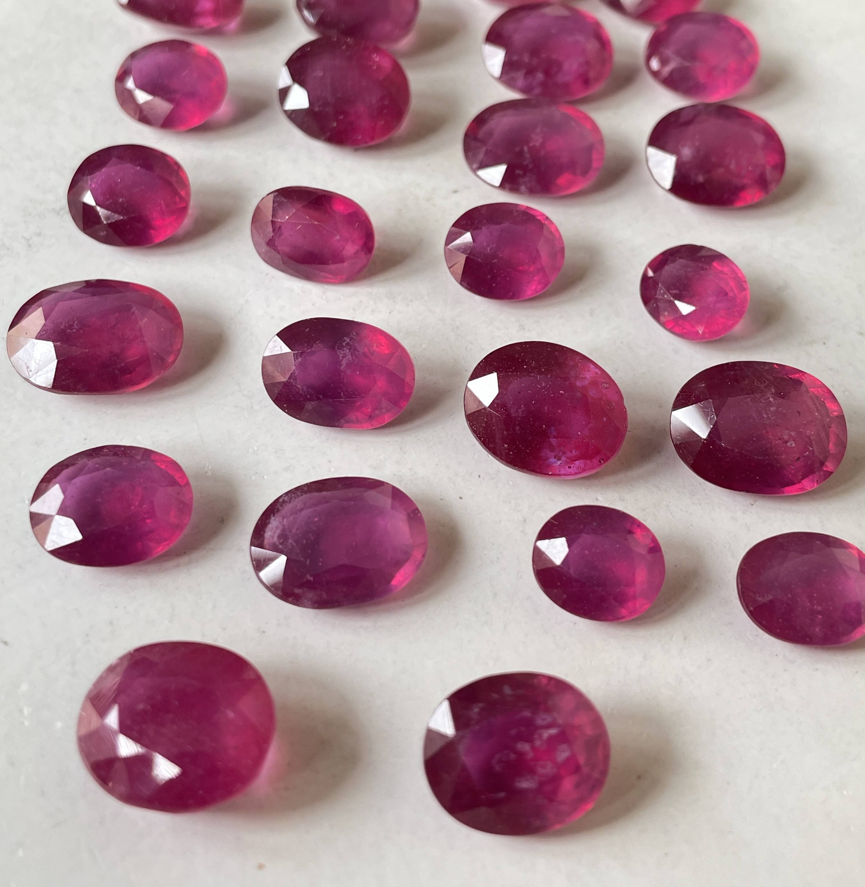 สีชมพูแดง