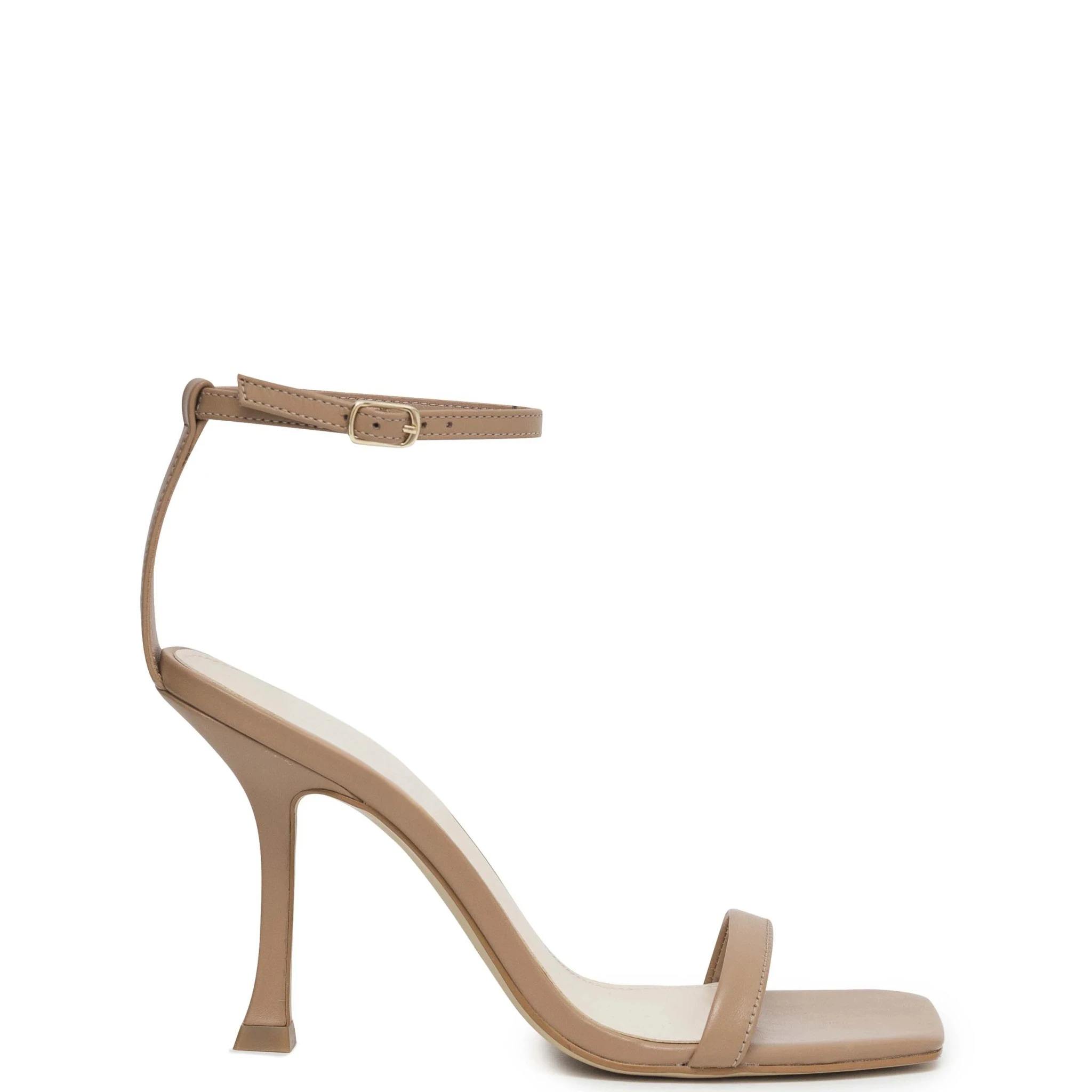 สีน้ำตาลอ่อน