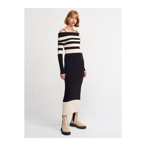 Abito in maglieria a righe con colletto Bardot 90164-nero-crema