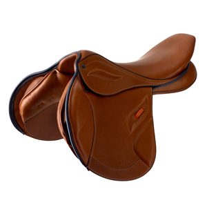 Selle anglaise Stubben en cuir pur pour l'équitation Polo et dressage Léger et respirant avec logo personnalisable - Product Image 1