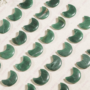 Vente en gros de mini-pierres de lune en jade vert de qualité supérieure, sculptées et écologiques, pour la méditation Feng Shui et la décoration intérieure - Product Image 6