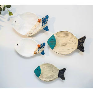 Poissons en bois bleu et blanc de style côtier en gros |   Art mural nautique avec filet de pêche et corde |   Tailles variées 9cm-30cm Approvisionnement en vrac - Product Image 4