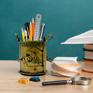 Pièce maîtresse de table en laiton AK en métal peint de haute qualité pour décor de bureau/décor à la maison - Product Image 1