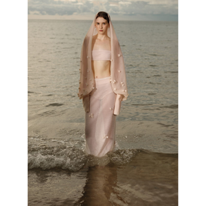 Falda larga de flores hechas a mano para mujer con forro ILA LACE EMB FALDA LARGA Tela de encaje de malla Etiquetas personalizadas Etiquetas hechas en Vietnam - Product Image 1