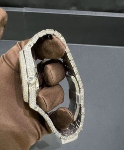 นาฬิกากลไกอัตโนมัติเพชรมอยส์ VVS1ไนต์สีขาวสำหรับผู้ใหญ่ที่ไม่ซ้ำใคร39มม. ตัวเรือนสแตนเลสหน้าปัดกระจก - Product Image 6