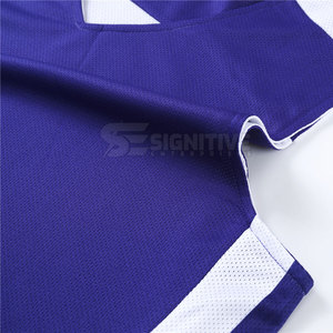 Ensemble d'uniformes de basket-ball professionnels avec une construction durable pour un jeu de niveau compétitif, uniforme de basket-ball personnalisé - Product Image 3