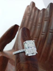 Bague Hip Hop de luxe pour hommes en or 10K 18K à la mode Baguette arrondie en diamant naturel VVS certifiée GIA pour les anniversaires de mariage - Product Image 4