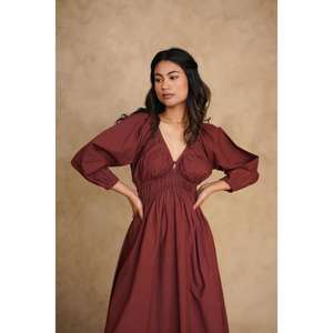 ชุดเดรสผู้หญิงสีน้ำตาล คอวี แขนสั้น ยาวคลุมเท้า ผ้าถักนิตติ้ง ผ้าฝ้าย เอวธรรมชาติ สไตล์ลำลอง สำหรับฤดูร้อนและรีสอร์ท - Product Image 3