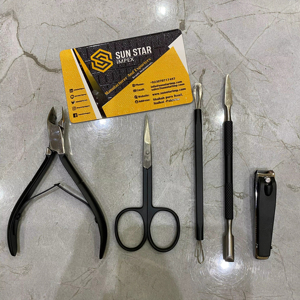 High Quality Professional Stainless Steel 5pcs Customized Color <b>Nail</b> Kit for Women Manicure & Pedicure <b>Set</b> <b>Nail</b> Toenail <b>Clippers</b> - Product Image 3