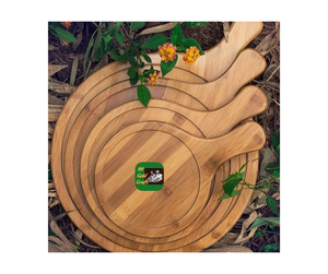 Precio de fábrica Tabla de cortar de bambú Cocina Muchas formas Tabla de cortar Bandeja con asa Bandeja de madera de acacia - Product Image 1