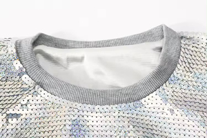 Sweat-shirt à capuche court pour femme de haute qualité, manches longues, avec logo sur le devant, décontracté, streetwear pour l'hiver - Product Image 5