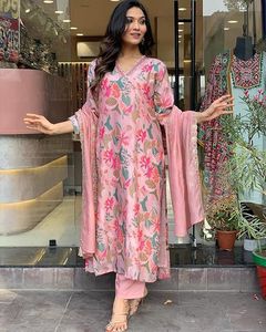 Vêtements décontractés pour femmes Dernier designer Rayon Slub Print & Embroidered & Sequence Work Top Avec Bottom And Chinon Dupatta - Product Image 1