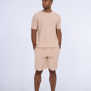 Ensemble de t-shirts pour hommes de qualité supérieure, vente directe d'usine, fabrication 100% classique, t-shirt à manches courtes avec short, ensemble assorti - Product Image 1