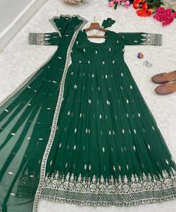 Blusas modestas de césped bordado paquistaní Camisas Traje cosido negro - Product Image 3