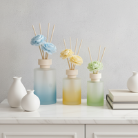 Bouteille vide de diffuseur d'arômes de luxe personnalisée, finition givrée avec couvercle en bois de bambou pour la décoration de la maison et du bureau, utilisation été, printemps, automne