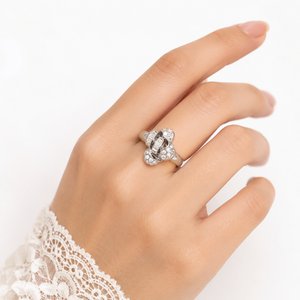 แหวนทองชุบ 18K ดีไซน์วินเทจทรงบลูม ฮาโล - Product Image 2