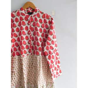 Vestido de Dormir Largo hasta el Suelo con Estampado de Fresas en Algodón para Mujer, Cintura Natural, Botones, Lavable - Product Image 3