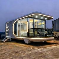 Maison capsule moderne, respirante et peu encombrante, conception personnalisée, cabane mobile pour les vacances, idéale pour les voyages en plein air, les stations balnéaires et les séjours en gîte.