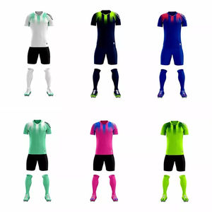 Nouveau design d'uniforme de sport professionnel pour adultes, nouveau style d'uniforme de football pour hommes de taille personnalisée de couleur unie - Product Image 2