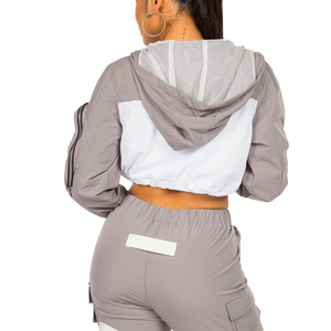 Survêtement d'entraînement deux pièces pour femmes au prix de gros Ensemble de survêtement en tissu polyester de haute qualité pour femmes - Product Image 2