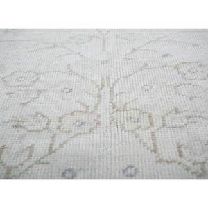 Tapis en laine noué à la main vintage ivoire Pae-793 à motif médaillon et abstrait pour l'entrée, le couloir et le salon des adolescents - Product Image 3