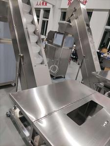 Machine de pesage et de remplissage semi-automatique de sucre granulé 5g-5kg, pour sachets ou sacs en plastique ou en papier alimentaire - Product Image 3