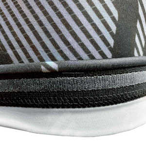 Chemise de compression à manches longues pour homme avec tissu extensible respirant et à séchage rapide pour l'entraînement - Product Image 5