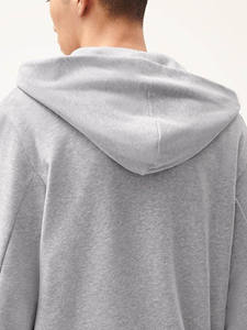 Sudadera con capucha gris con cierre de botón de logotipo personalizado de último diseño para hombre, sudaderas con capucha informales cálidas y relajadas de ajuste cómodo para clima de invierno - Product Image 4