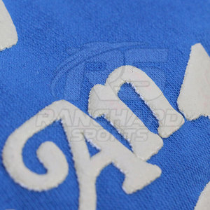 Sweat-shirts à impression en relief tendance, fabriqués dans un tissu doux de haute qualité, impression en relief - Product Image 6