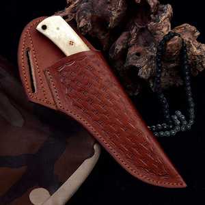 Couteaux de vente entière personnalisables OEM de qualité supérieure Couteau de chasse classique fabriqué à la main avec manche en os véritable en acier au carbone - Product Image 5