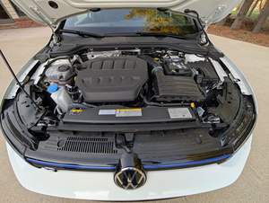 Volkswagen Golf R 2024 Usado, ~4,000 Millas, Transmisión Manual de 6 Velocidades, Motor Turbo de 4 Cilindros, Tracción en las Cuatro Ruedas, Sin Modificar - Product Image 5
