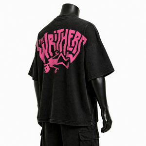 Camiseta Oversize Negra Personalizada de Algodón para Hombre, Estilo Urbano, con Estampado Gráfico Audaz, Ajuste Holgado y Hombros Caídos, Venta al por Mayor OEM - Product Image 5