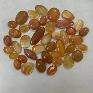 Vente en gros Lot de cabochons en agate cornaline naturelle de différentes formes et tailles de pierres précieuses polies pour la fabrication de bijoux - Product Image 1