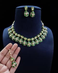 Collar Kundan multicolor de calidad superior elegante del fabricante indio, cadenas con cuentas para niñas, collares de poder de moda dorada - Product Image 4