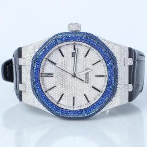 นาฬิกาสไตล์ฮิปฮอปสำหรับผู้ชาย หน้าปัดประดับเพชรโมอิสซาไนต์ VVS1 สีขาวและน้ำเงิน สายหนังสีดำ ดีไซน์หรูหราสั่งทำพิเศษ - Product Image 1