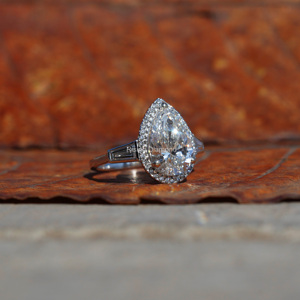 แหวนหมั้น F-VS รัศมีวงแพร์3.5 CT ประดับหินสามชิ้นของขวัญวันครบรอบแต่งงานสำหรับเธอ - Product Image 3