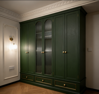 Armoire de chambre à coucher BALOM personnalisée vert foncé avec portes à persiennes, tiroirs intégrés, rangement spacieux pour vêtements, meubles