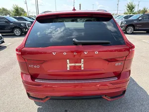 Precio bajo, Volvo XC60 B5 Ultimate Dark Theme 2024, auto usado en venta - Product Image 6
