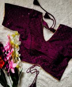 Collection bollywood lourd travail manuel prêt à porter Blouse vêtements traditionnels personnalisés prix de gros vêtement ethnique - Product Image 3