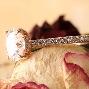 แหวนหมั้นเพชรรูปวงรีรัศมีที่ซ่อนไว้สำหรับเธอ - Product Image 3