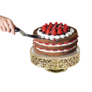 ที่วางเค้กโต๊ะสำหรับงานแต่งงานแบบหรูหราแท่นวางเค้กทรงกลมออกแบบด้วยเลเซอร์ตัดด้านข้างได้ปรับแต่งได้ - Product Image 3