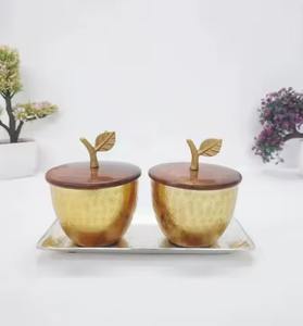 Cuenco de Fruta de Diseño Lujoso Hecho a Mano, Color Dorado Pulido a Espejo - Product Image 2