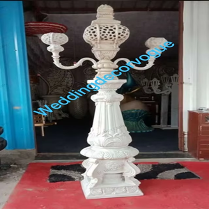 Mandap de mariage traditionnel avec des piliers sculptés ornés pour la scène de mariage dans les salles de banquet et les jardins extérieurs - Product Image 3