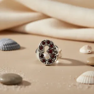 Bague en argent 925 avec grenat en forme de cœur pour femmes, plaquée rhodium avec zircon taillé, bijoux fins - Product Image 1