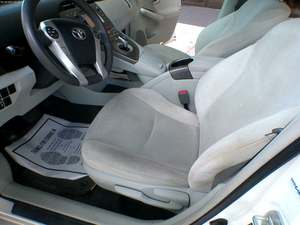 Toyota Prius 2014 Blanco Usado en Buen Estado, Volante a la Izquierda - Product Image 2