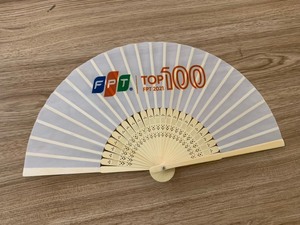 Éventails en papier superbes et colorés pour les faveurs de mariage, la décoration de fête et les idées de cadeaux, ajoutant une touche personnelle aux occasions spéciales - Product Image 3