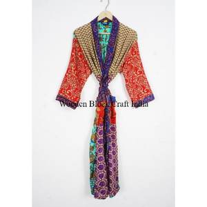 Kimono Japonés de Seda Vintage Elegante Hecho a Mano, Diseño Floral Bohemio para Mujer, Transpirable, con Cierre de Cordón, para Verano - Product Image 1