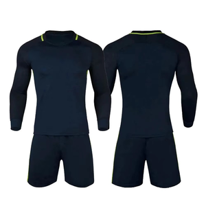 Tenue de football de qualité supérieure, 100% polyester, légère, respirante, écologique, col en V, manches courtes, personnalisable - Product Image 3