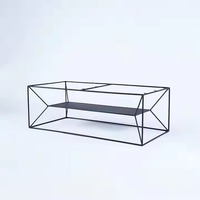 Table à manger en bois d'aulne au design moderne avec pieds pliants en acier pour parcs, hôtels, ateliers, écoles