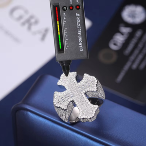 Baguette Cut Moissante Iced Out Cross Ring para hombres Luxulry S925 Silver Diamond Hip Hop Jewelry - Product Image 3